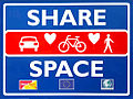 Schild: Shared Space