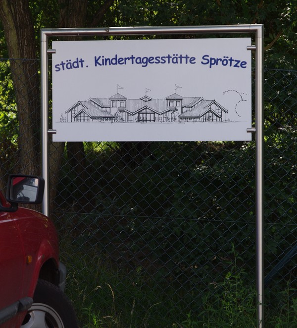 Schild vom Kindergarten Sprötze